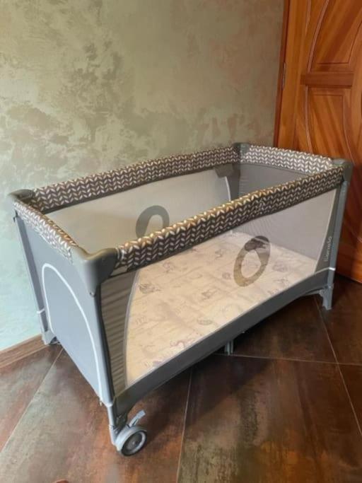 Brivibas - Stones, Free Privat Parking, Free Wifi, Self Check-in Appartement