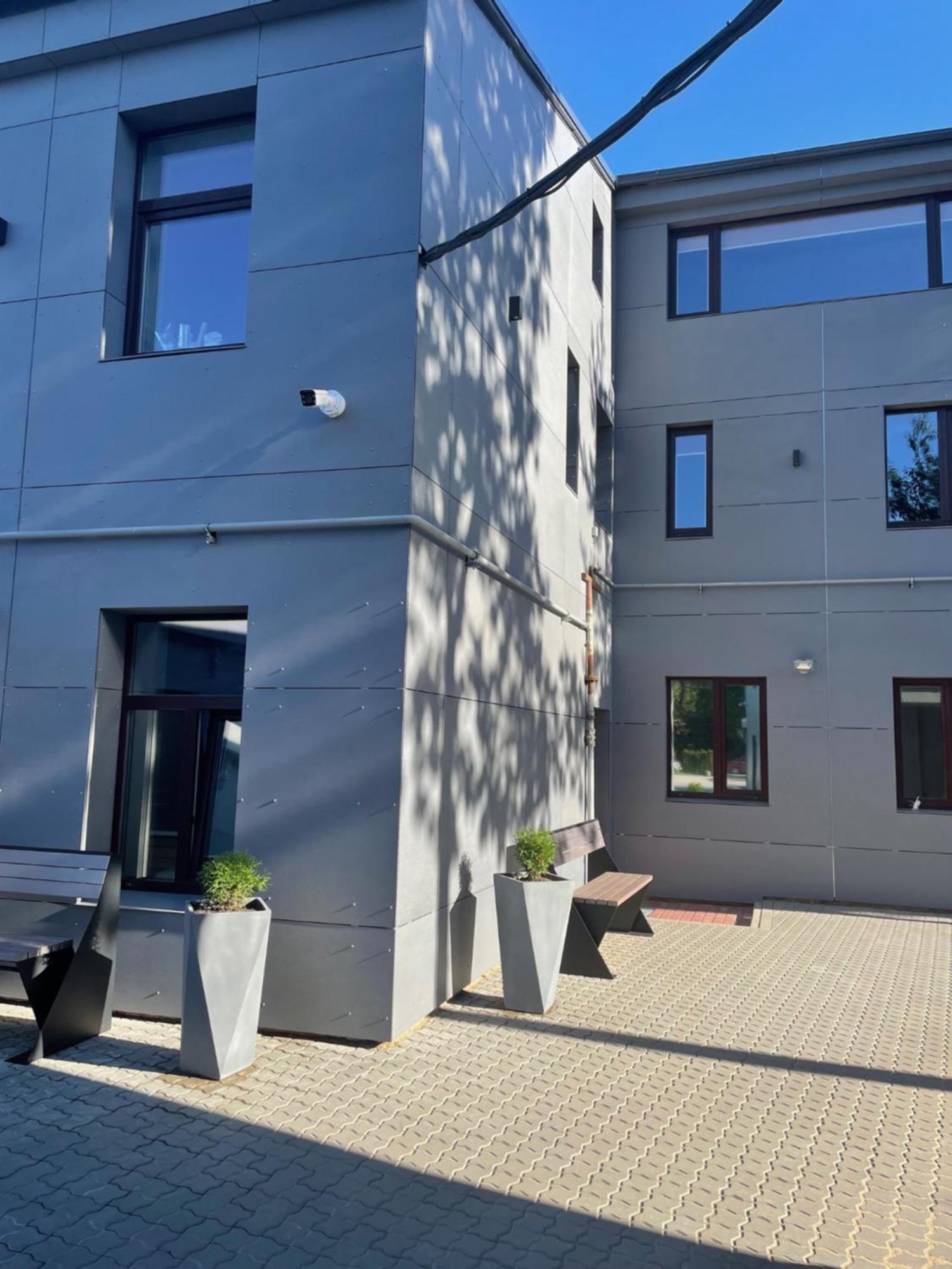 Brivibas - Stones, Free Privat Parking, Free Wifi, Self Check-in Appartement