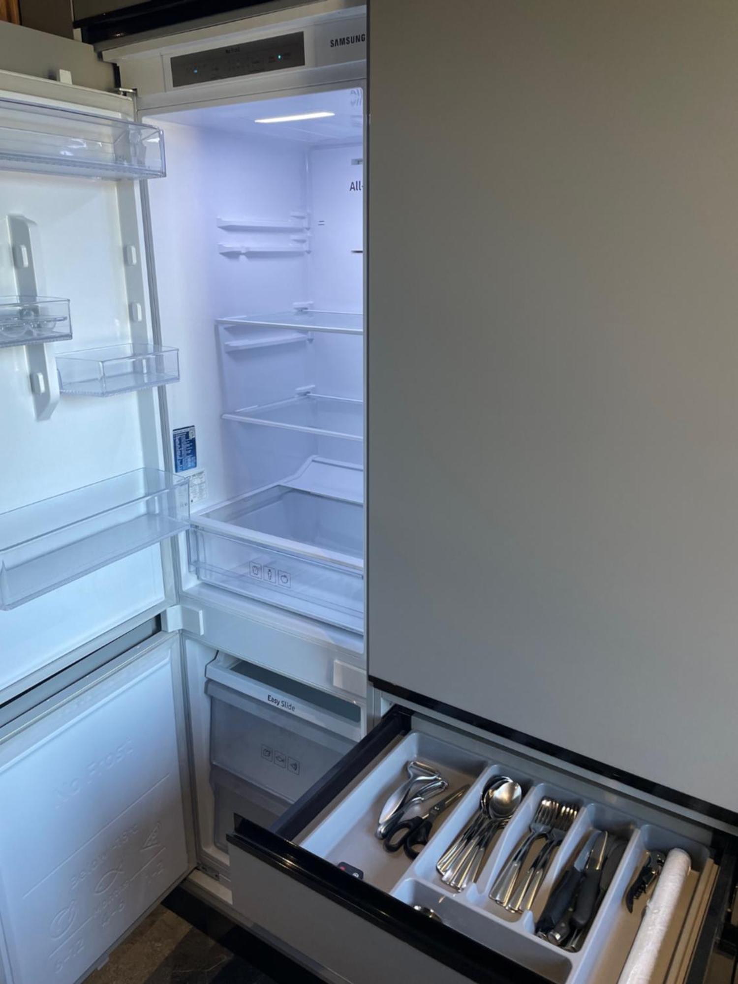 Brivibas - Stones, Free Privat Parking, Free Wifi, Self Check-in Appartement *
